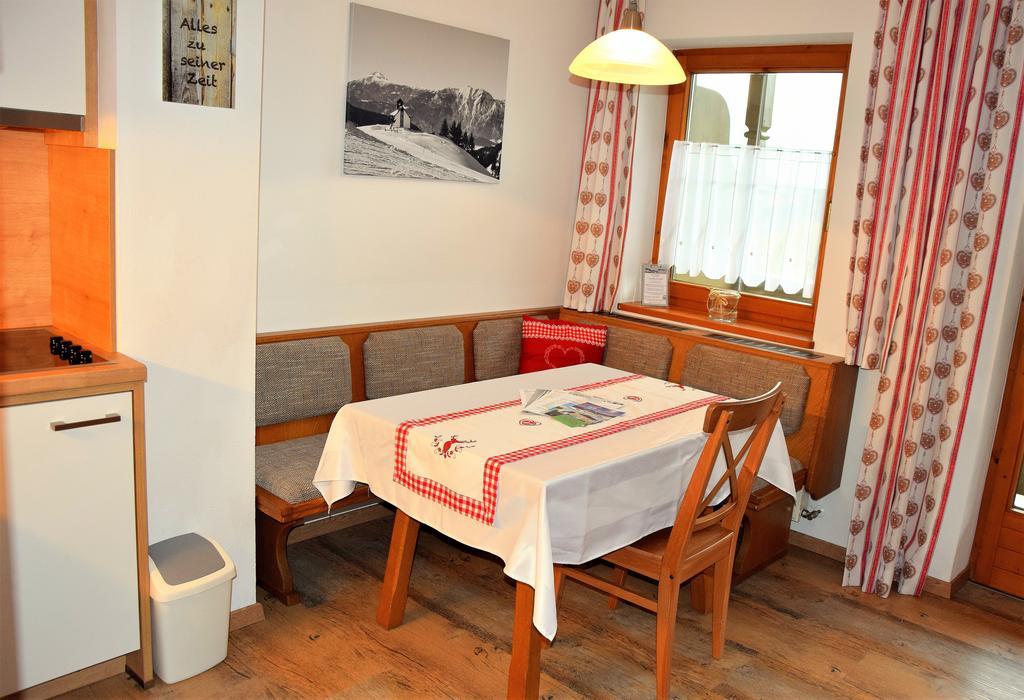 Tennladen Apartments Niederau Extérieur photo